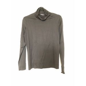 A’Nue Ligne long sleeve turtle neck shirt